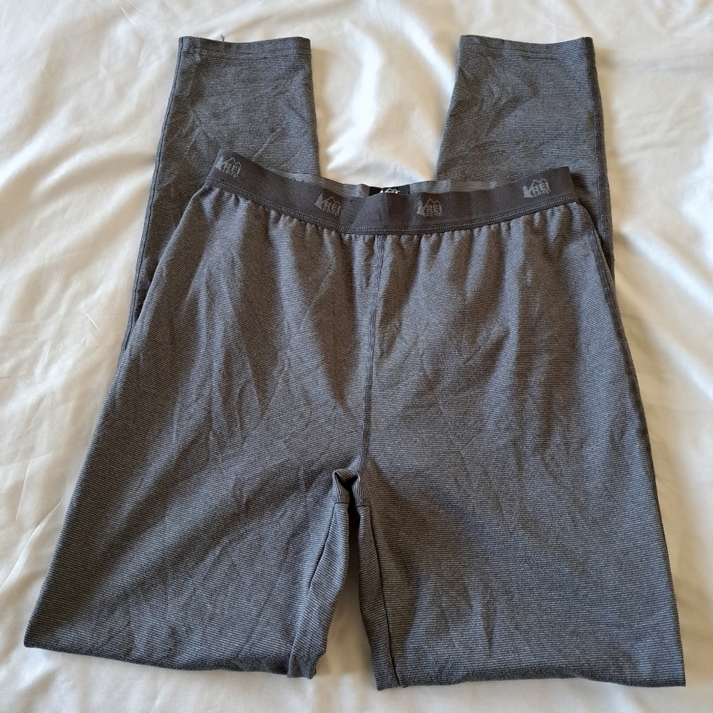 REI base layer kids size 14/16 gray